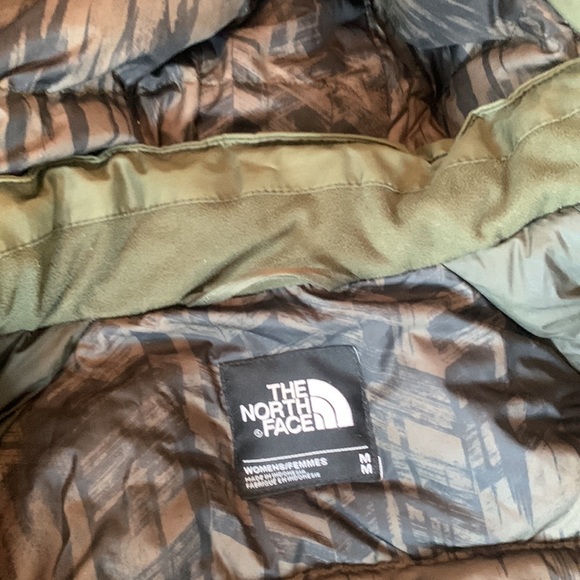 North face parka - Picture 2 of 2